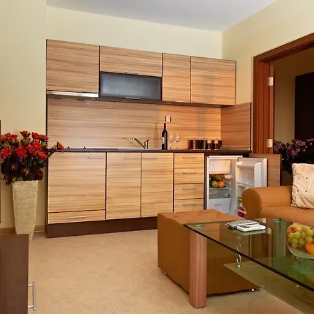 Aparthotel Stanny Court Nesebar